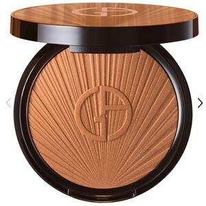 Armani Beauty  Luminous Silk Creamy Bronzing Powder - Color: 100 sunkissed sand